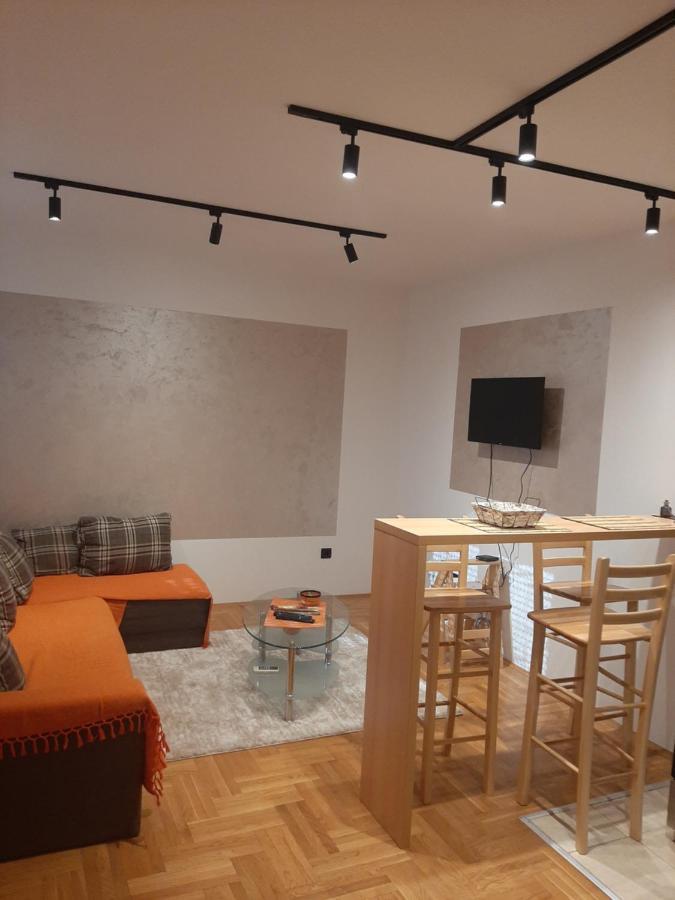 Belmir Apartment Mali Mokri Lug エクステリア 写真