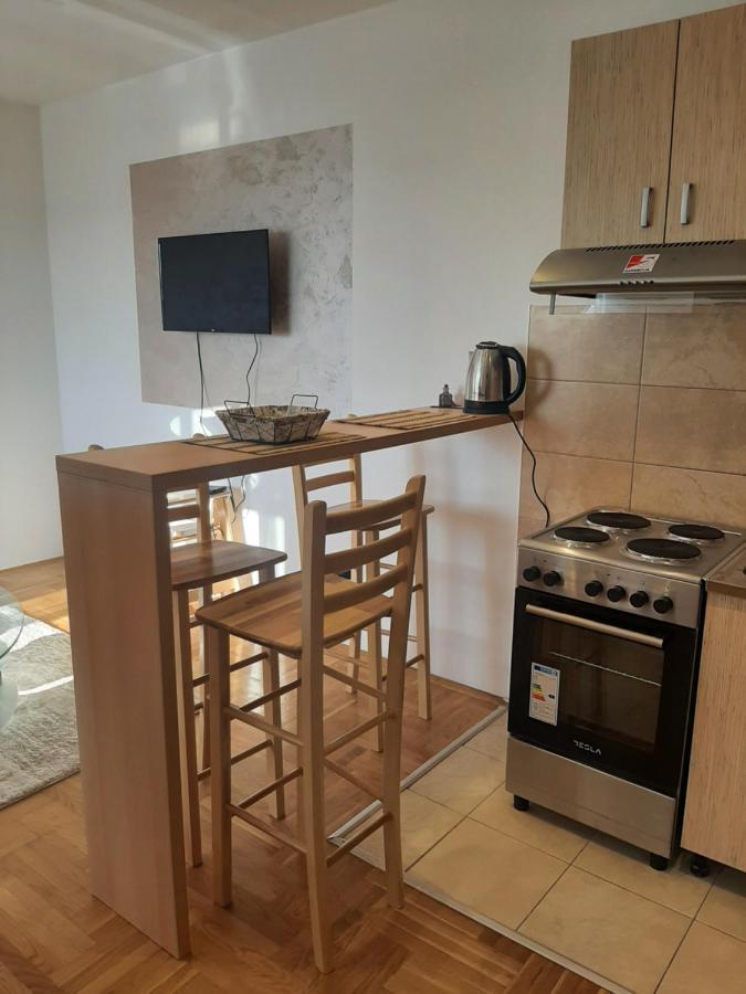Belmir Apartment Mali Mokri Lug エクステリア 写真